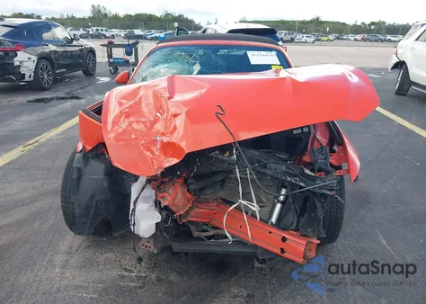 2015 Ford Mustang V6 z USA, uszkodzony, nr VIN 1FATP8EM2F5402803